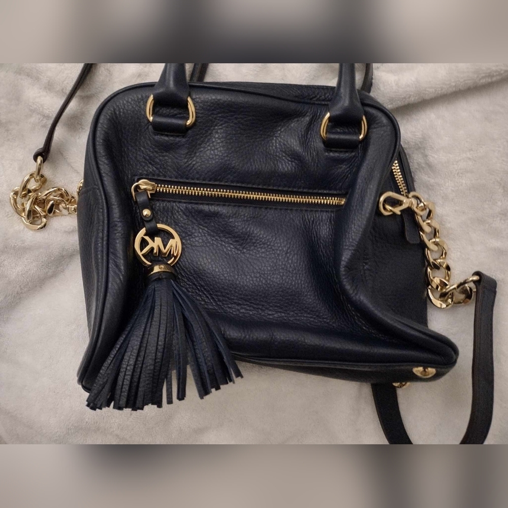 Michael Kors BRAND NEW Black Calfskin Sutton  Purse Medium